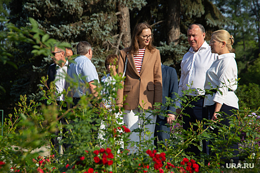 Анна Гурарий презентовала мэру Екатеринбурга идеи по обновлению дендропарка