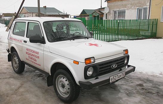 Медсёстрам фельдшерско-акушерских пунктов в Красноармейском районе передали ключи от автомобилей