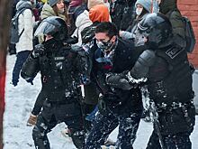 «Известия»: избивавшего питерцев блогера поймали в Азербайджане