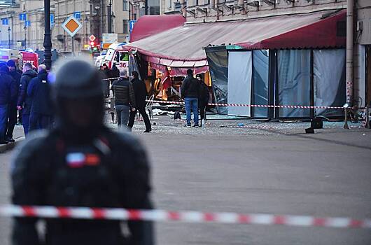 Дело о взрыве в кафе Петербурга передали в центральный аппарат СКР