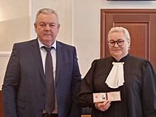 В Пензенской области судьям вручили служебные удостоверения