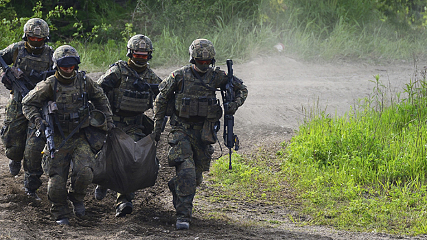 Daily Express: солдаты НАТО попали в скандал на учениях по "сдерживанию РФ" в Литве