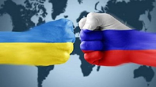 Начнется битва за европейские регионы России. Украинский политолог об упрощенном порядке получения российских паспортов