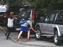 В Калининграде задержали подростков, скручивающих колпачки с колес автомобилей ради популярности в TikTok