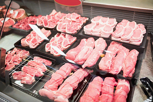 В Азове магазин месяц незаконно торговал продукцией животного происхождения