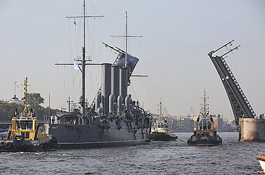 Крейсеру «Аврора» — 120 лет