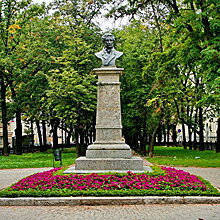 День в истории. 31 октября: в Харькове украинские националисты взорвали памятник Пушкину