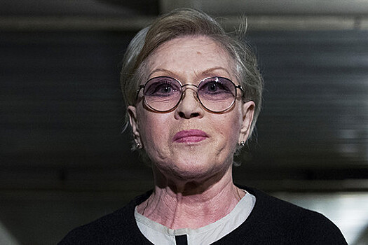 Алиса Фрейндлих назвала главной ошибкой в жизни мысли о грядущем счастье