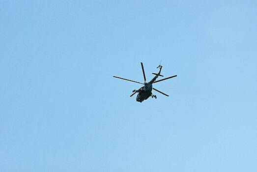 Стало известно о крушении вертолета с вахтовиками в российском регионе