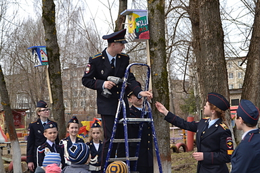 Арт‑скворечники, напоминающие о дорожной безопасности, создали в Подмосковье