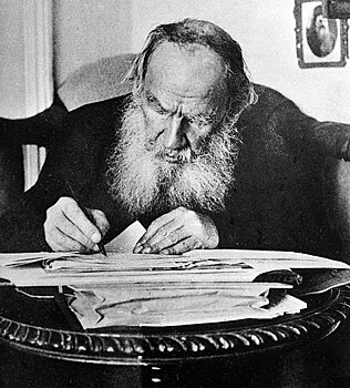 Книголюб из Молдовы поплатился за контрабандного Льва Толстого