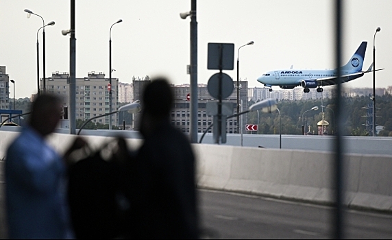 В АТОР призвали туристов заранее приезжать в аэропорт из-за проверок