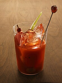 Коктейль «Кровавая Мэри» (Bloody Mary)