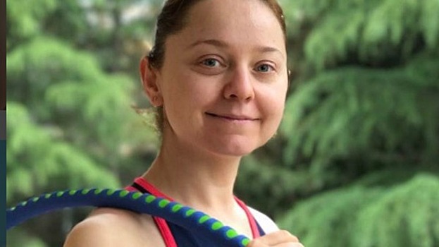 Валентина Рубцова сделала продольный шпагат на воде