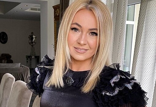 Яна Рудковская ответила на критику того, что завела аккаунт 8-месячному сыну Арсению