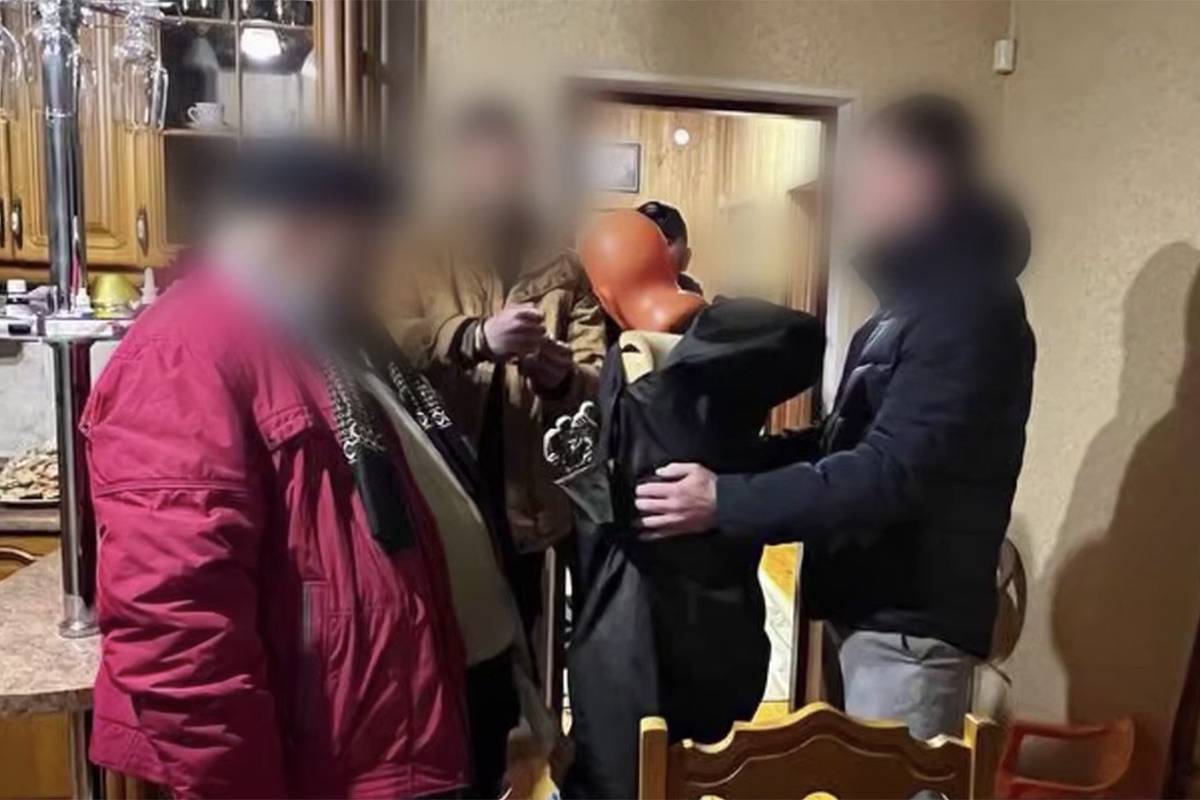 Совершивший жестокую расправу мигрант вернулся в Россию