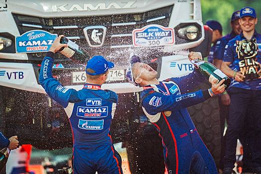 «Шелковый путь»: техника, топливо, люди