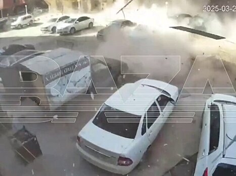 Видео с моментом хлопка газа в доме в Махачкале появилось в Сети