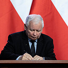 Новое правительство Польши: русофоб Качиньский - «силовой» вице-премьер, а гомофоб Чарнек пока не министр