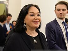 Телеведущая Лариса Гузеева призналась, почему поздно стала мамой