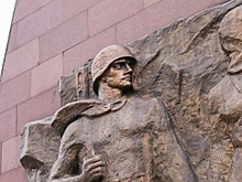 Мемориал в честь подвигов работников Мурманского порта отпраздновал 56 лет со дня основания