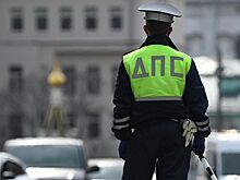Пьяная автоледи протаранила четыре авто, пытаясь скрыться от приставов