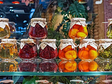 На ярмарке на Старокачаловской улице можно приобрести варенье из Карелии