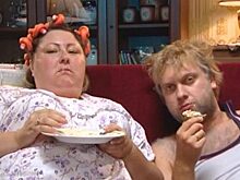 Молодого красавца отхватила! Как выглядит муж актрисы Юлии Сулес из «Нашей Раши»