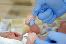Новорожденным могут начать выдавать полис ОМС проактивно