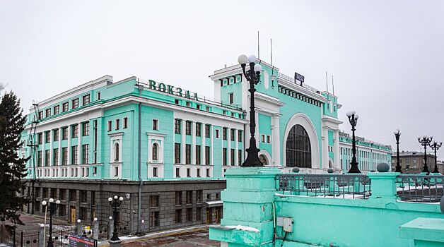 Новосибирские железнодорожники приняли роды в вагоне поезда