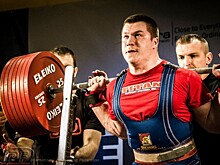 Россиянин Белкин побил мировой рекорд, подняв штангу весом 440 кг