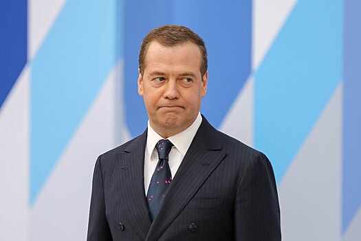 Медведев стал самым непопулярным политиком России