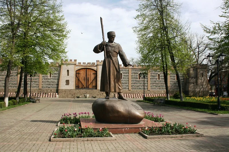 Во Владикавказе заложили капсулу времени на площади основателя города