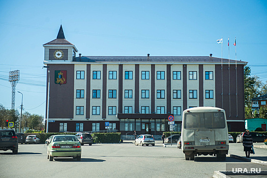 На Урале бывший сотрудник мэрии обвинил главу в вымогательстве