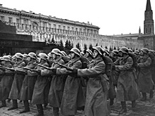 «Бить врага на чужой территории»: как Сталин хотел воевать с Гитлером