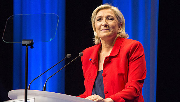 Два кандидата вышли во второй тур президентских выборов во Франции