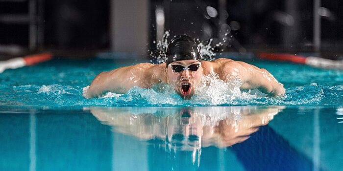Плавание и другие безопасные для здоровья виды тренировок в жару