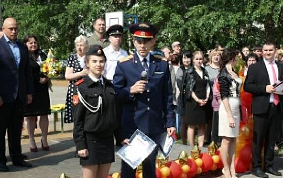 Руководитель СУ СК России по Липецкой области поздравил кадет профильных классов с окончанием учебного года