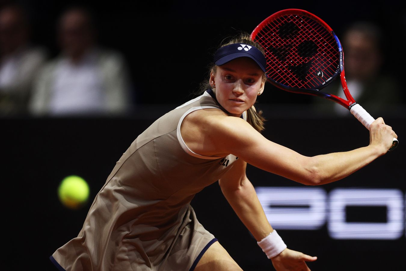 Елена Рыбакина сенсационно проиграла 55-й ракетке мира во втором туре РГ-2026