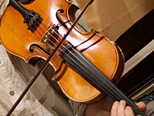 «Отец» оперы: в метро и на улицах Баку весь день звучат мелодии Узеира Гаджибейли