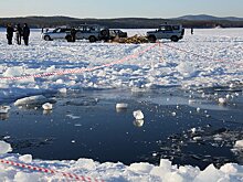 «Закрыл детей, приняв осколки на себя»