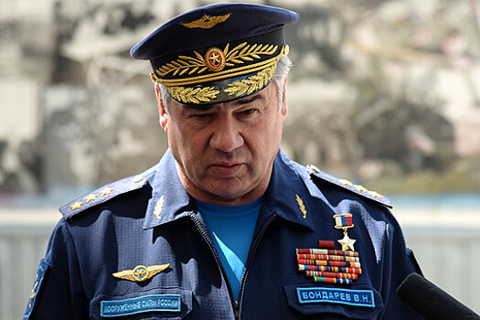 Бондарев  избран главой комитета Совфеда по обороне