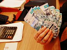 В России начали испытывать трудности с валютой Казахстана