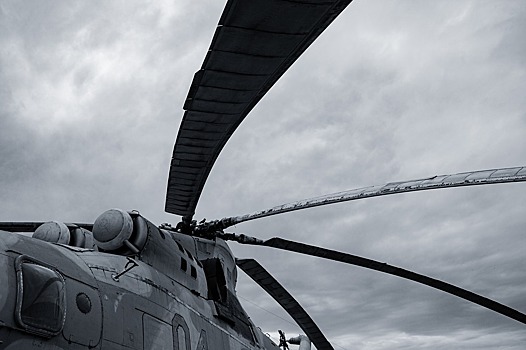 В Афганистане военный вертолет совершил жесткую посадку