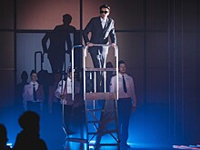 «Нет законов, защищающих нас от самих себя»: в «Практике» премьера спектакля «Тени великих смущают меня»