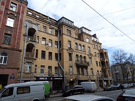 Два жилых дома на Петроградской стороне получили статус памятников