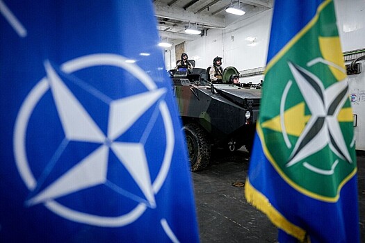 Морозный дозор - 2: Трамп хочет остров, НАТО делает вид, что бдительно его защищает