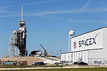 SpaceX отложила первый полет на Марс
