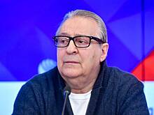Хазанов не знал, кто исполнял хит «Позвони мне, позвони» в фильме «Карнавал»