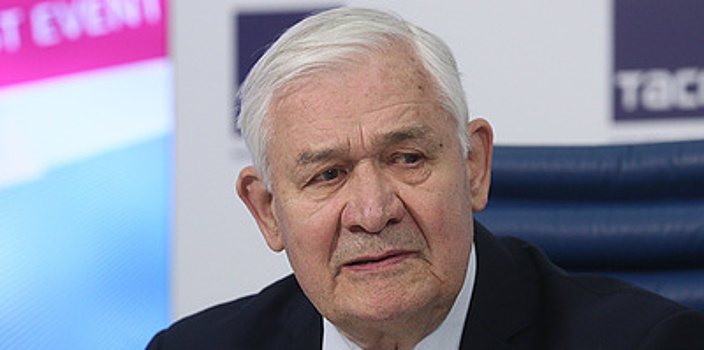 "В мое время ЦСКА шатало". Заслуженному тренеру по хоккею Юрзинову 80 лет